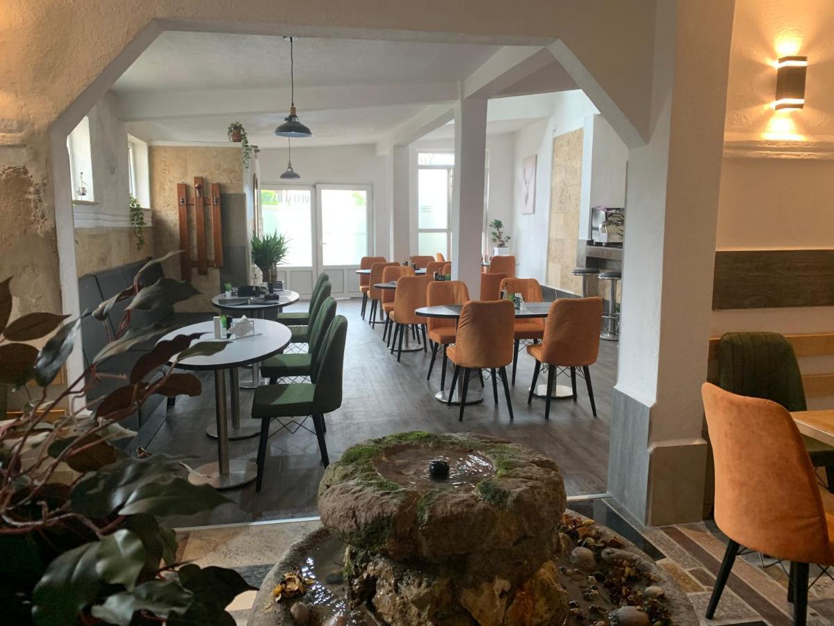 Apartmani & Restoran -S O K O- Sjenica Bagian luar foto