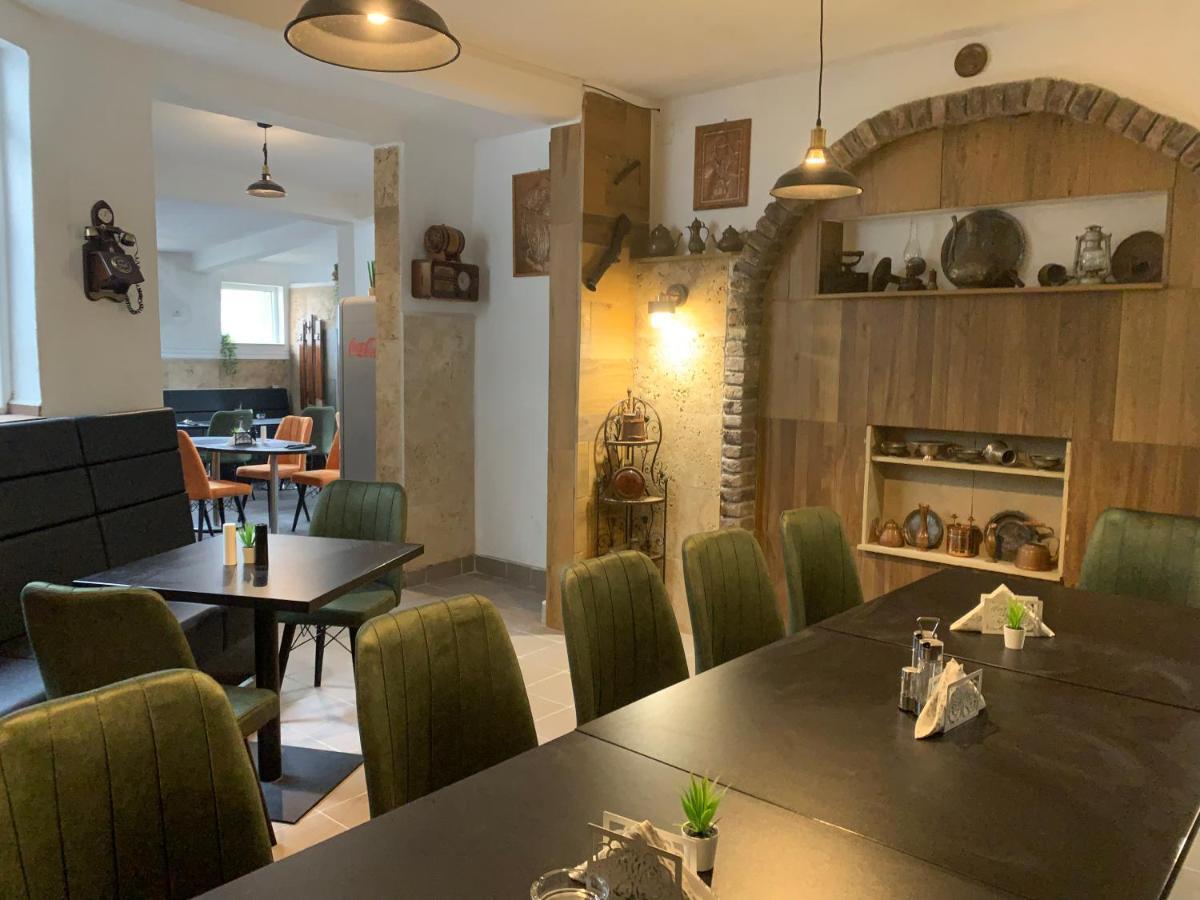 Apartmani & Restoran -S O K O- Sjenica Bagian luar foto