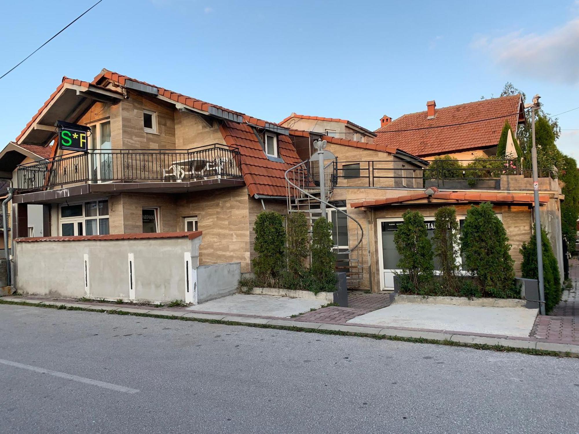 Apartmani & Restoran -S O K O- Sjenica Bagian luar foto