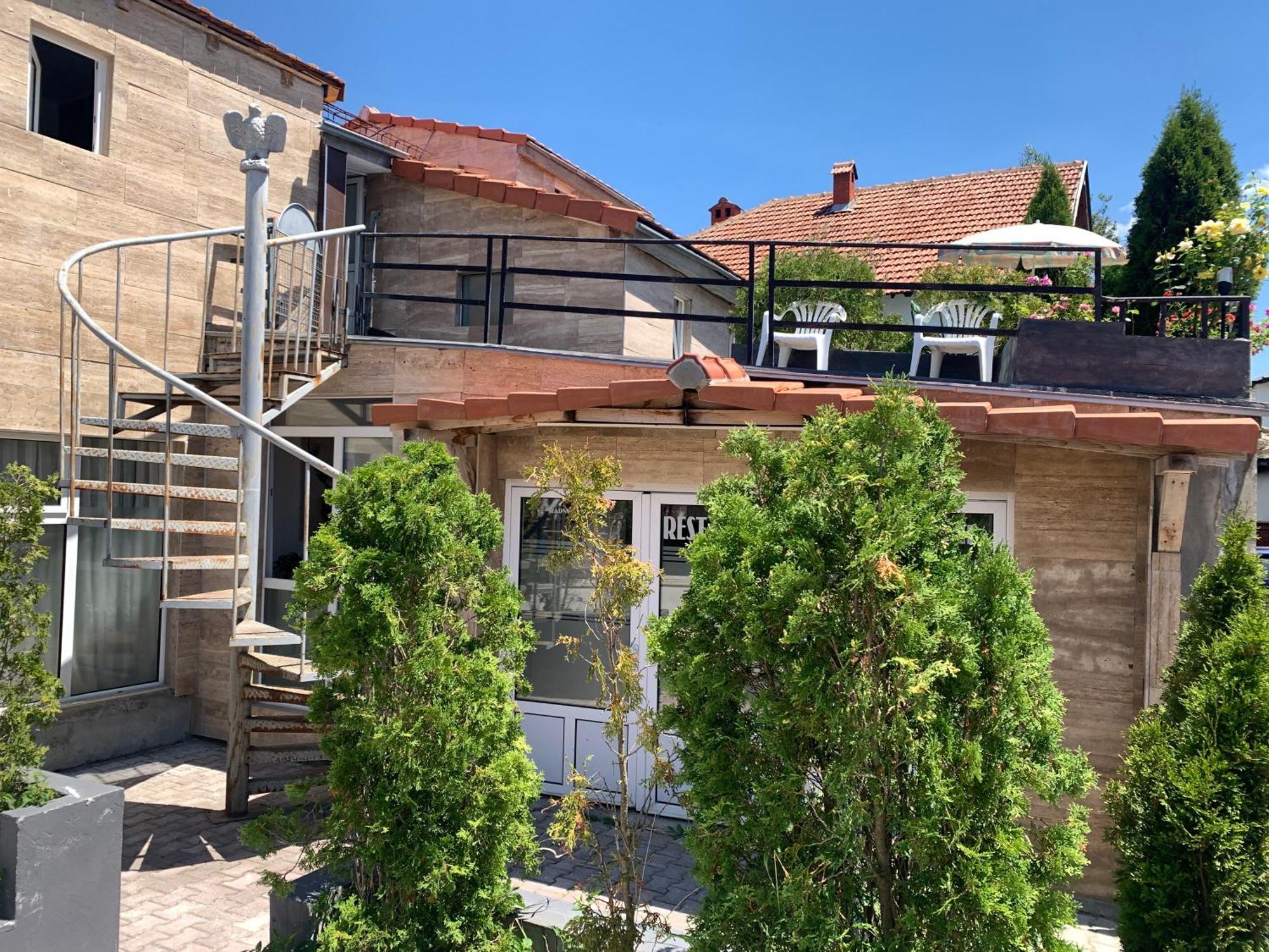 Apartmani & Restoran -S O K O- Sjenica Bagian luar foto