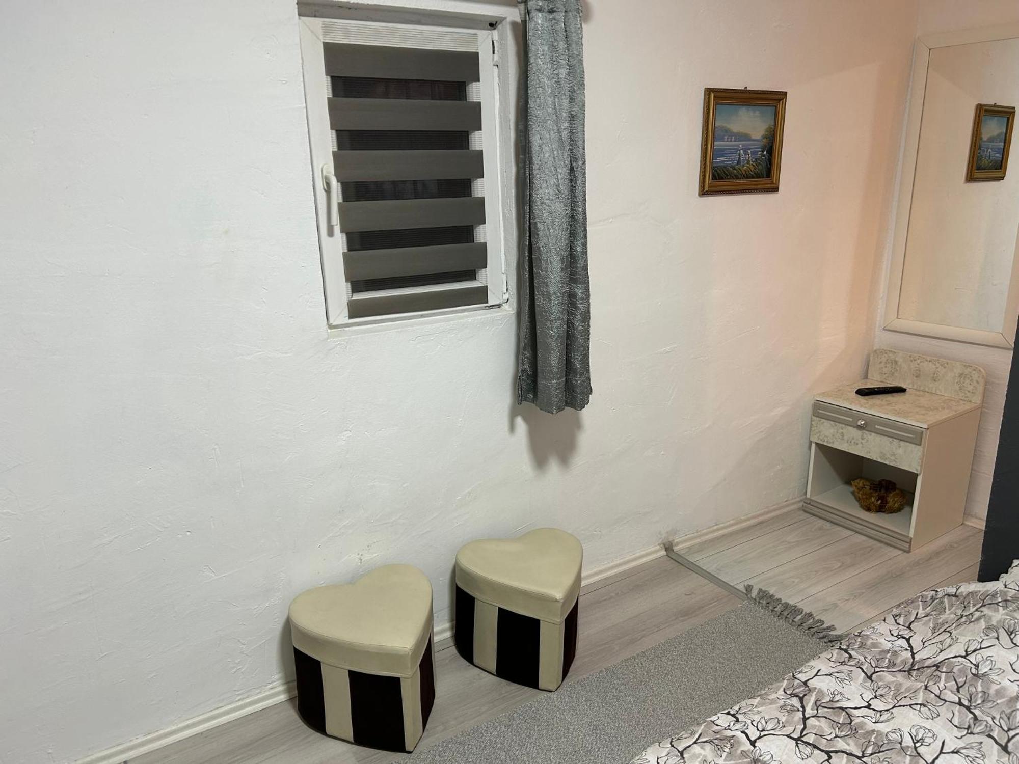Apartmani & Restoran -S O K O- Sjenica Bagian luar foto